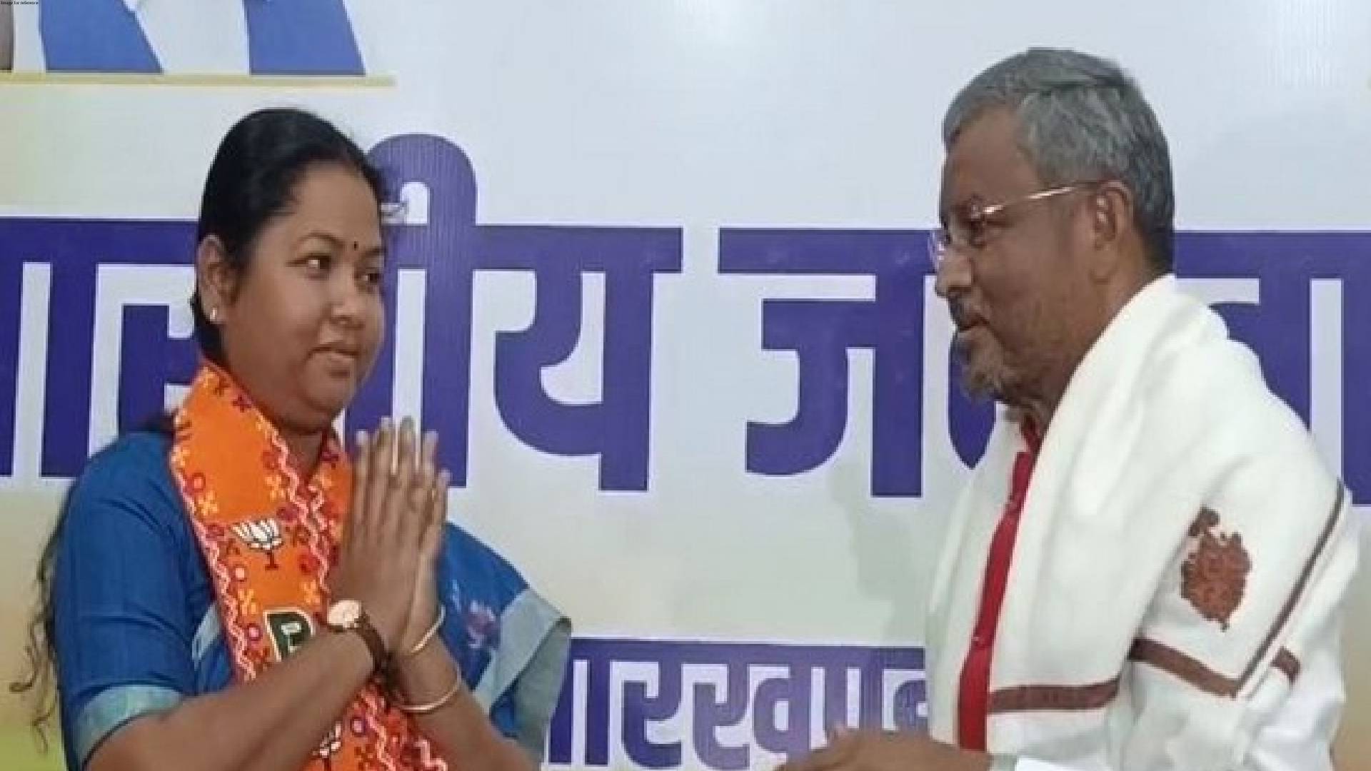 Former Jharkhand CM's wife and Singhbhum MP Geeta Koda joins BJP ahead of Lok Sabha election